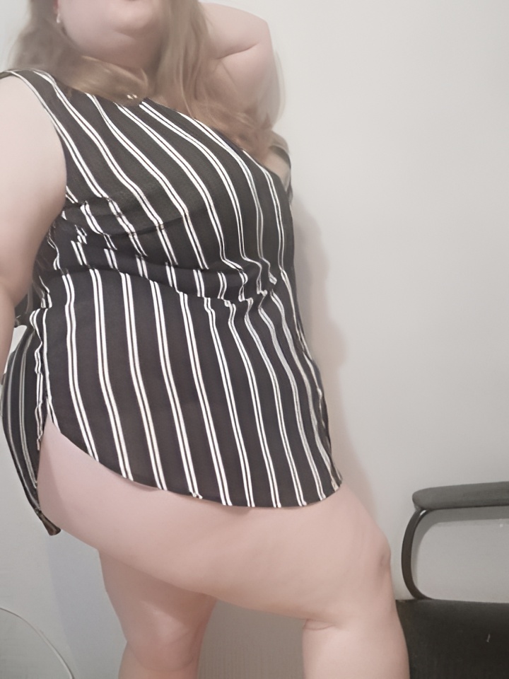 Анюта привлекальеная девушка из Гороховца цена от 2000 руб