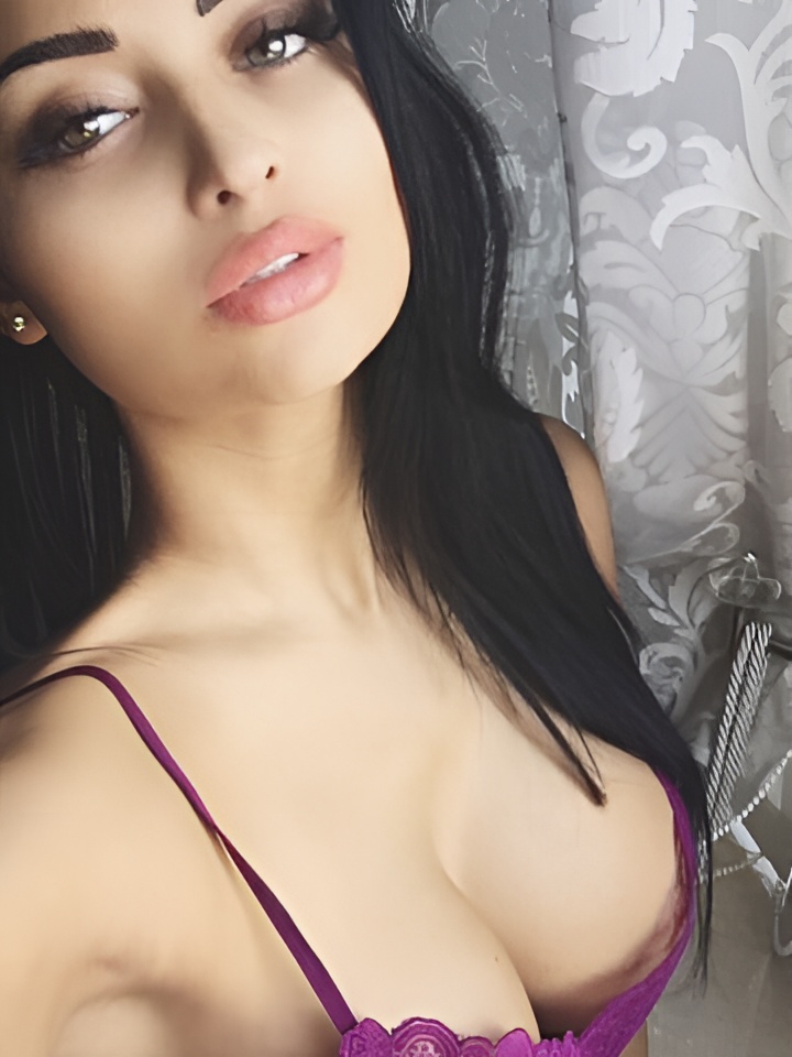 Лилия привлекательная девушка из Гороховца цена от 2500 руб