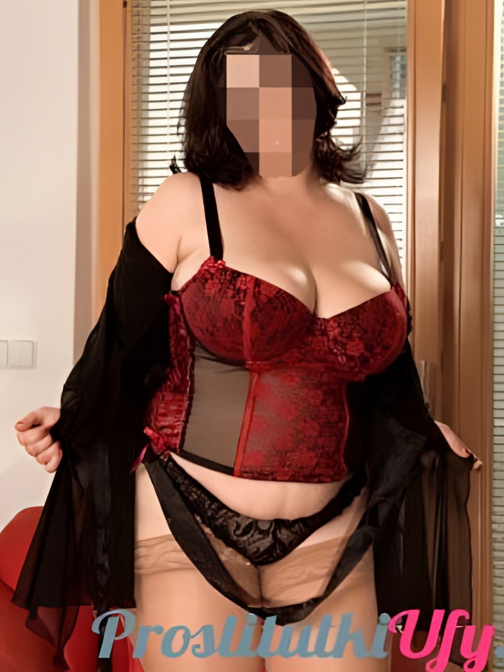 Индивидуалка Мадина, доступна для личного знакомства от 2500 руб