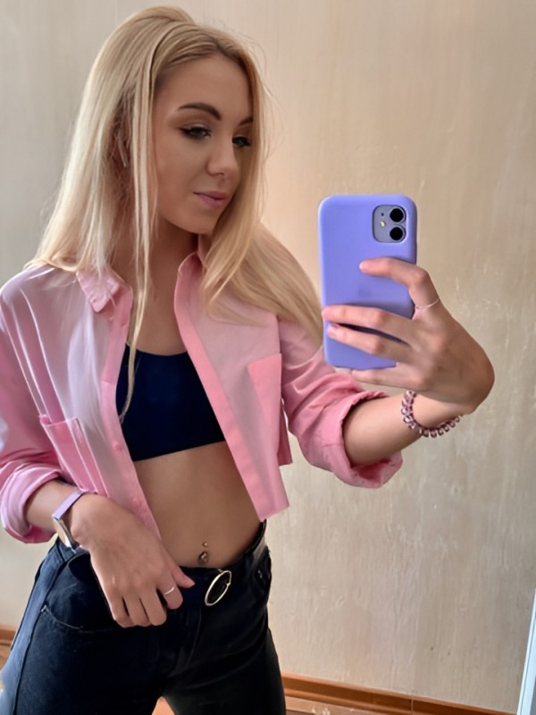 Алиса привлекательная девушка из Гороховца цена от 10000 руб